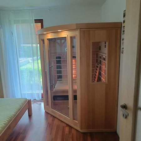 Relaxklub Villa S Wellness Tremosna Екстер'єр фото