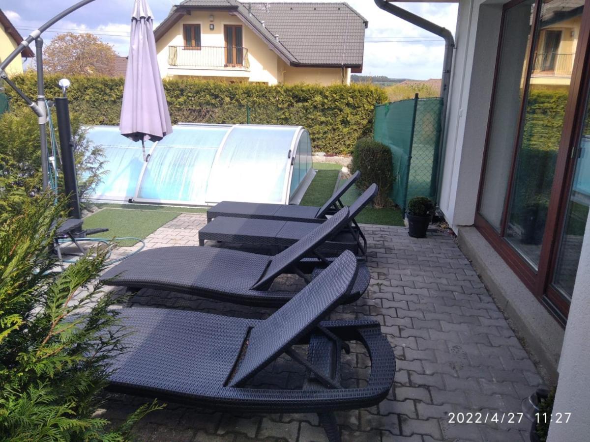 Relaxklub Villa S Wellness Tremosna Екстер'єр фото