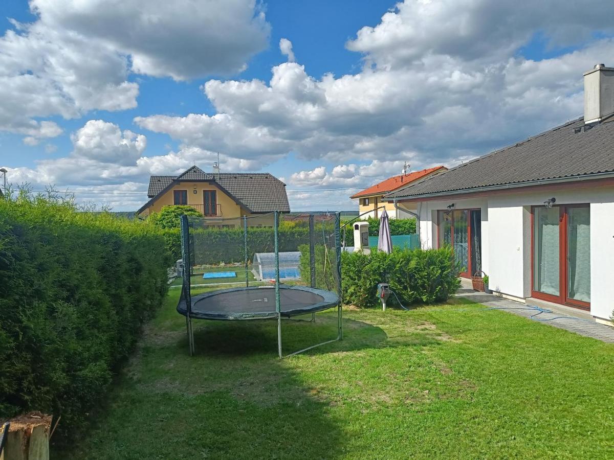 Relaxklub Villa S Wellness Tremosna Екстер'єр фото