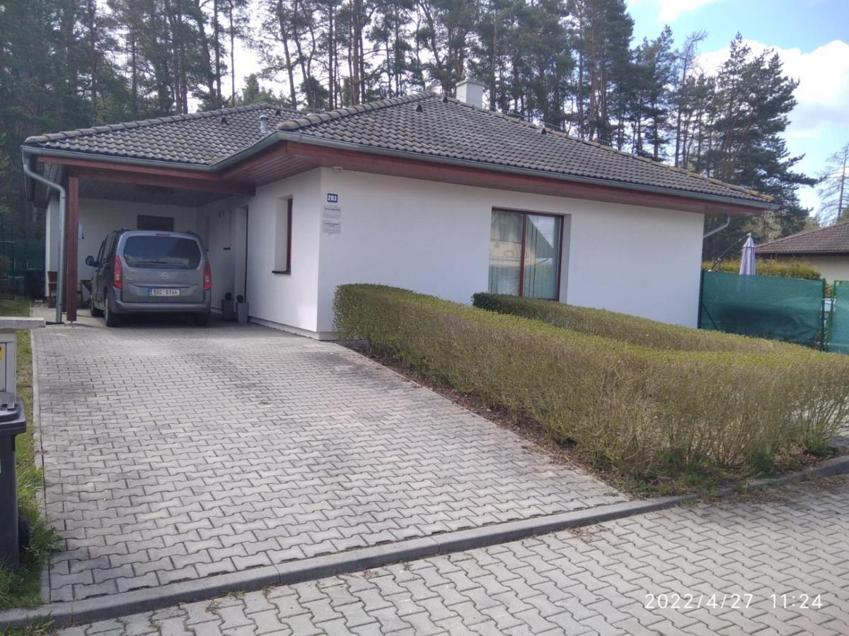Relaxklub Villa S Wellness Tremosna Екстер'єр фото